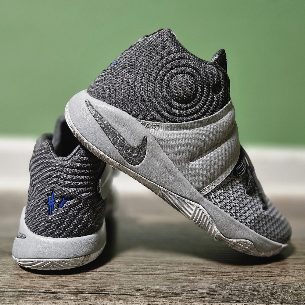 Nike Kyrie 2‎ Omega